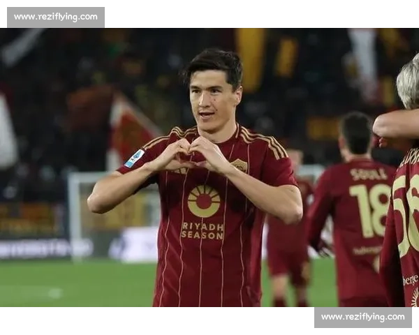 罗马前锋肖穆罗多夫接近加盟巴萨克赛尔，转会费或达 800 万欧