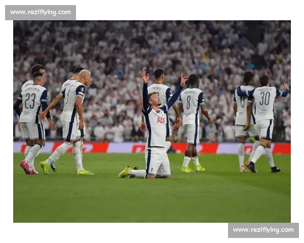 天空记者辟谣：马竞与热刺罗梅罗转会费谈判仍陷僵局