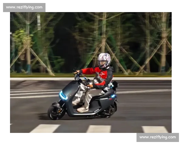 骑行进阶必学！掌握压弯核心：重心转移与安全法则